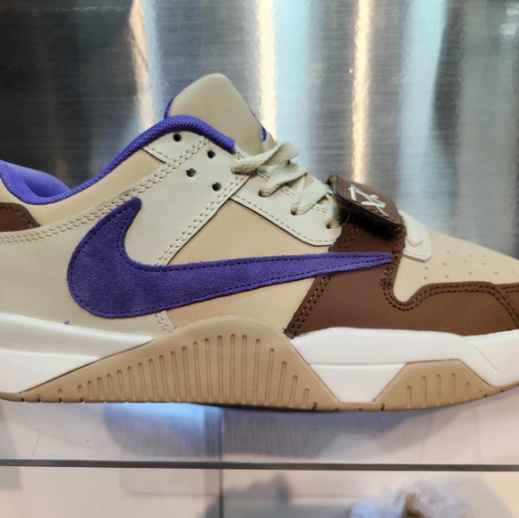 travis scott shoes nikes